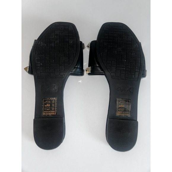 Qupid Black Quilted Slip-On Studded Sandals With Gold  Studs  Womens Size 6.5 - Picture 4 of 5